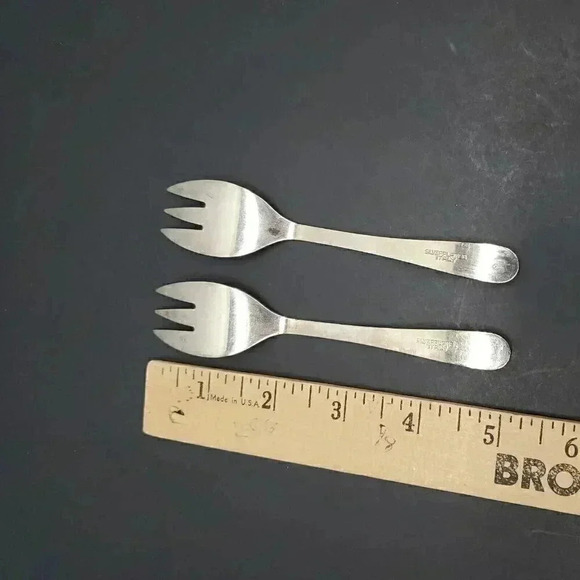 Silver Plated Italy Horsd'oeuvre 2 Forks - Picture 5 of 5